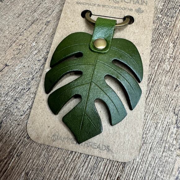 Leather Purse Charm  Monstera Keychain Genuine Leather Crossbody NEW - Picture 2 of 3